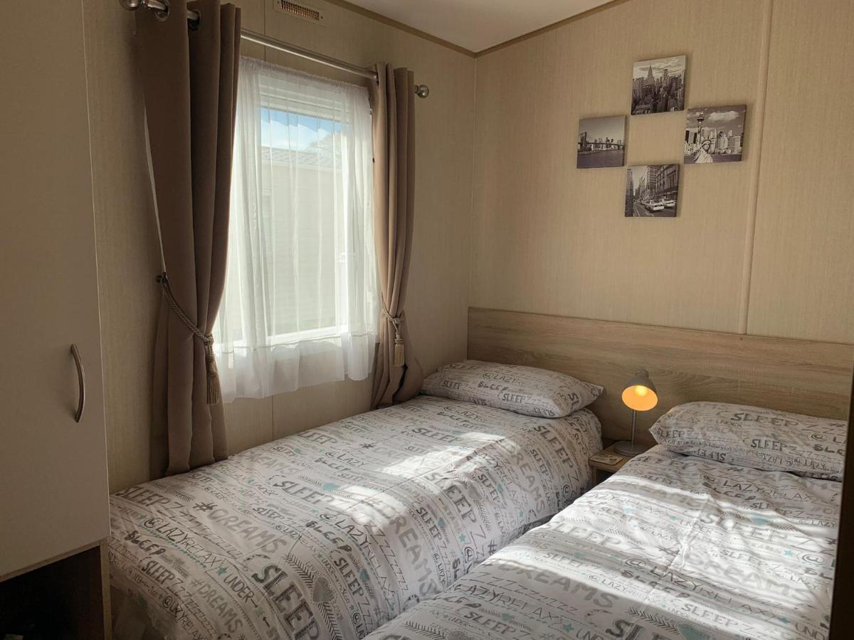 Hotel 6 Berth Park Dean Saltfleet Barneys Den Extérieur photo